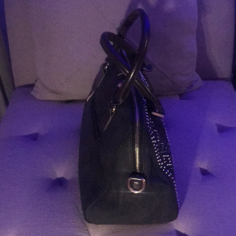 Bag - Picture 2 of 5